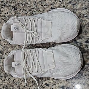 On Cloud Nova Woman's 9.5